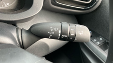 Toyota Yaris 1.5 Hybrid Icon 5dr CVT Hybrid Hatchback